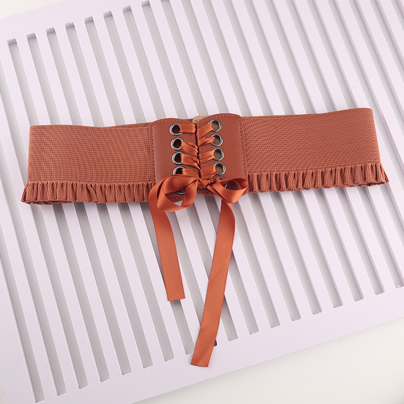 Women Hepburn Wavy Belt Wavy Pattern Detail